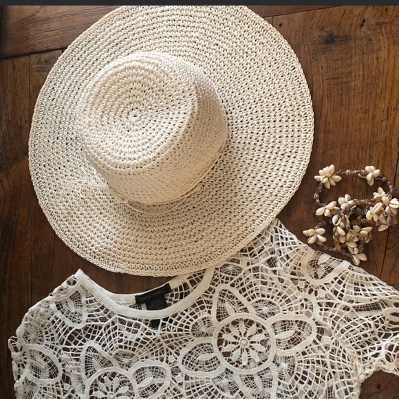 Accessories - Classic Ivory floppy hat